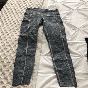 Grey and white camo fast and free 7/8 tights